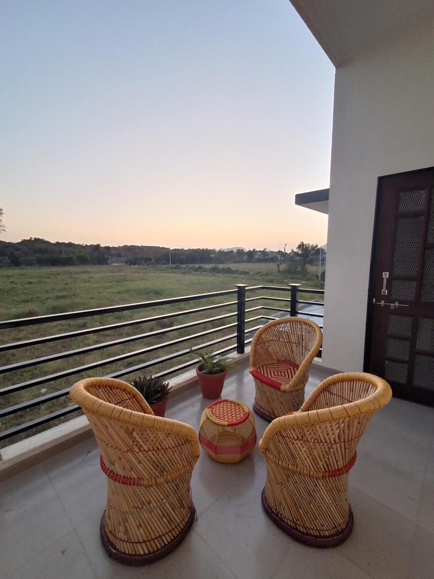 Keen Leopard Homestay Jawai Bandh Exterior photo